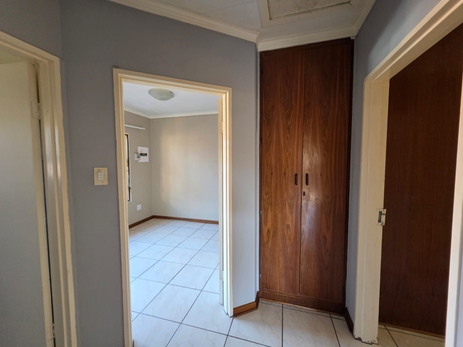 To Let 3 Bedroom Property for Rent in Langenhovenpark Free State
